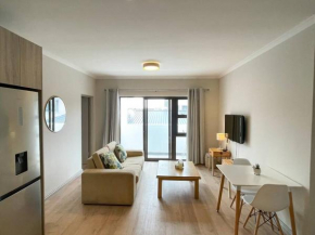 14 on Cape Viola - Modern Apartment in Blouberg